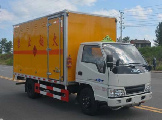 江鈴順達(dá)3.2米易燃液體廂式運(yùn)輸車(chē)圖片 江鈴順達(dá)3.2米易燃液體廂式運(yùn)輸車(chē)圖片