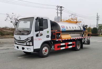 4.2立方智能型瀝青灑布車(chē) 4.2立方智能型瀝青灑布車(chē)