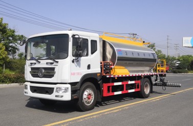 11.5立方標(biāo)準(zhǔn)型瀝青灑布車 11.5立方標(biāo)準(zhǔn)型瀝青灑布車